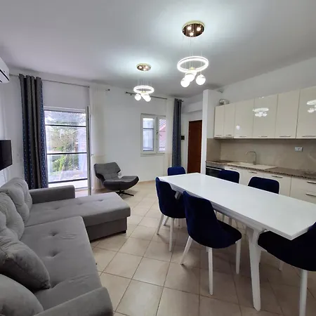 A&a Apartment *